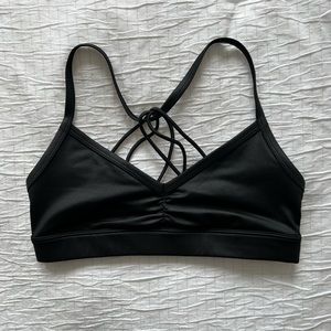 Alo yoga sports bra